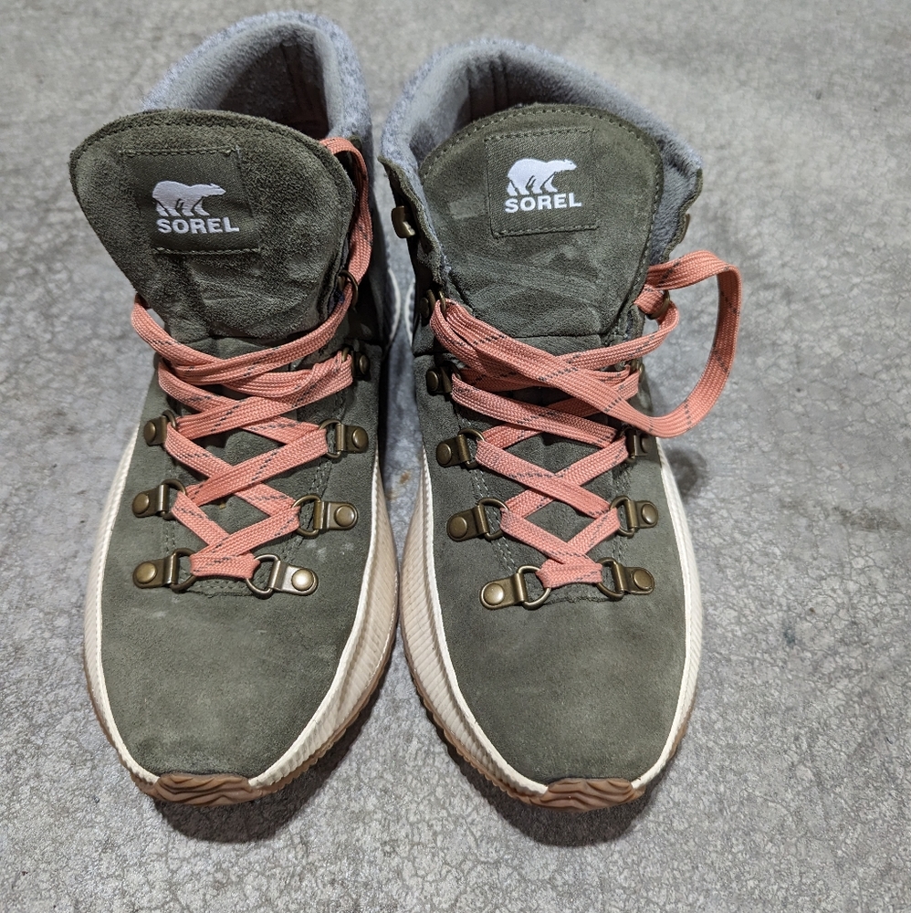 Sorel women's Out N' About III Conquest Waterproof Boot